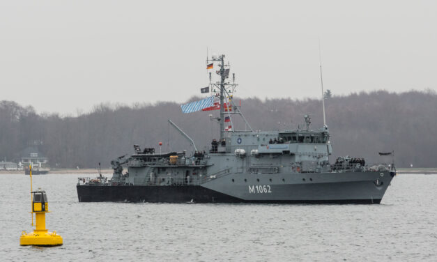 Minenjagdboot "Sulzbach-Rosenberg" eingelaufen