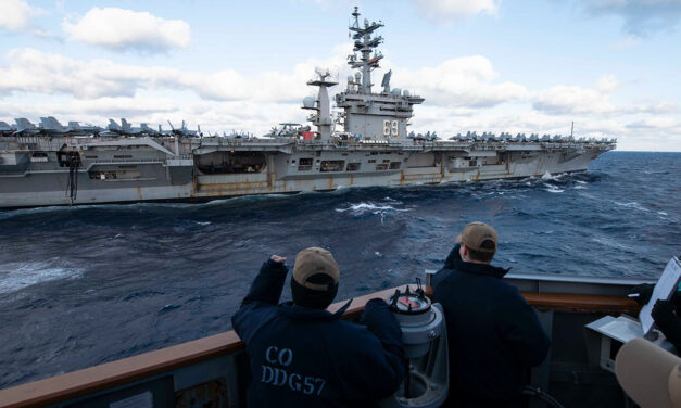 Augengeradeaus-Podcast zum Thema Flugzeugträger