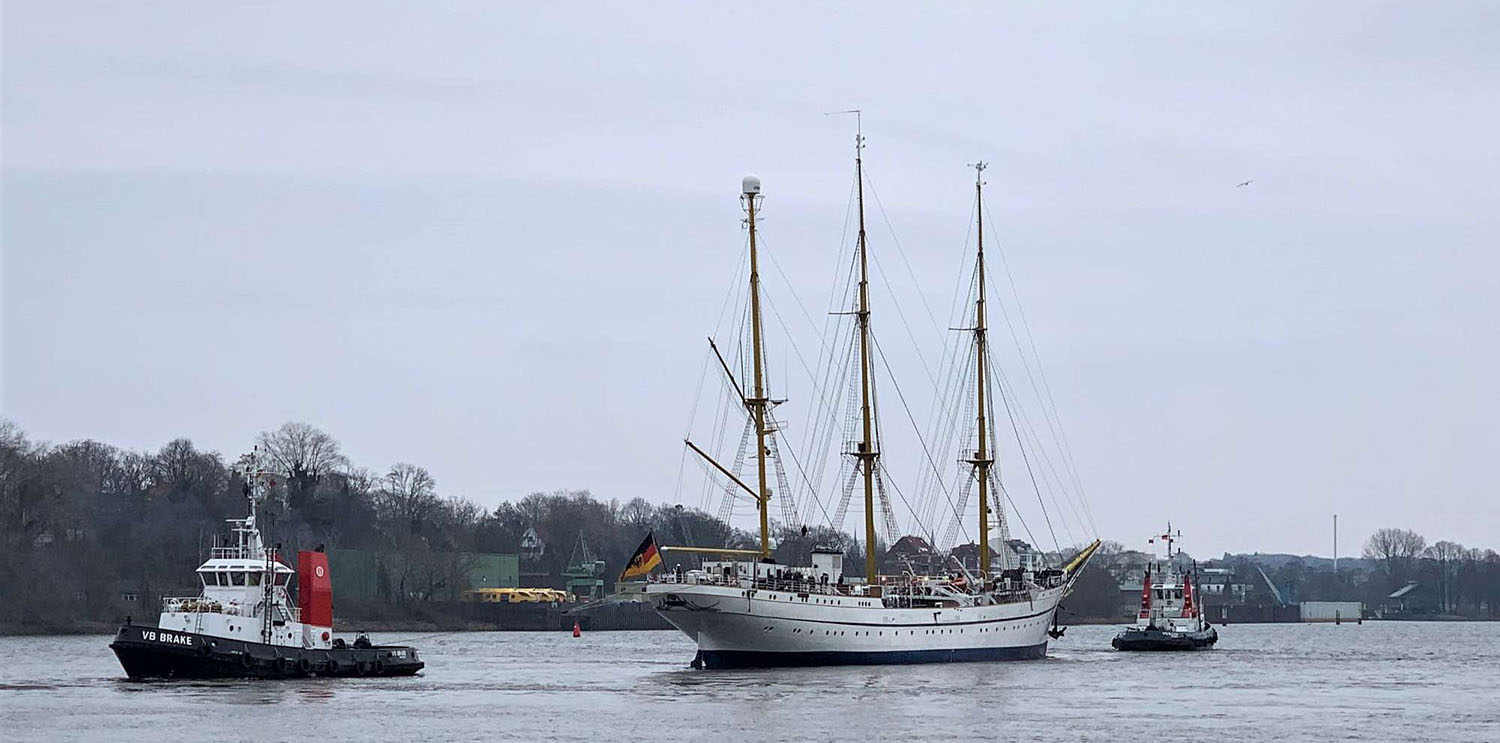 Die Gorch Fock schwimmt endlich wieder