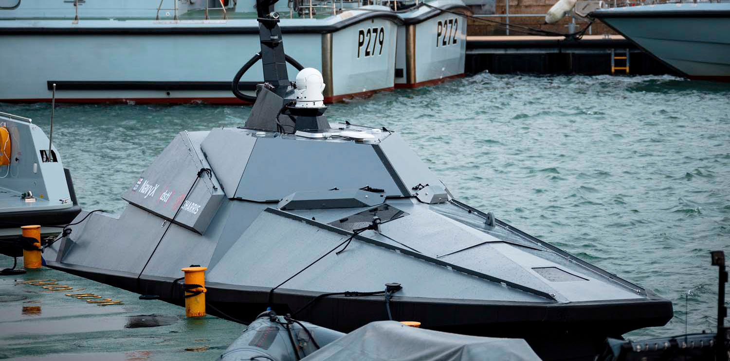 Madfox an der Pier in Portsmouth