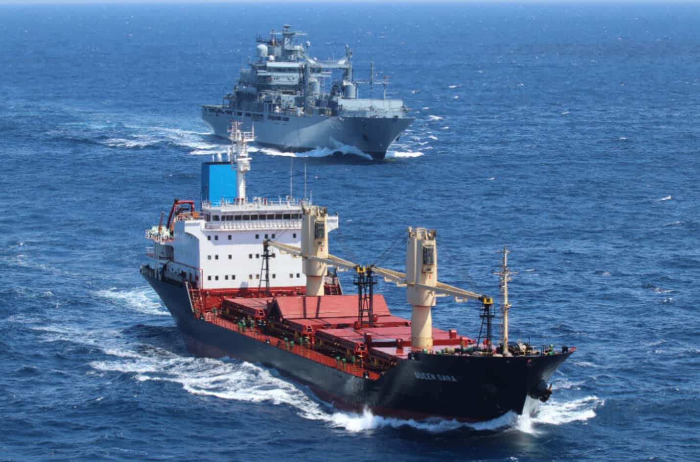 Die Berlin mit dem verdächtigen Frachter