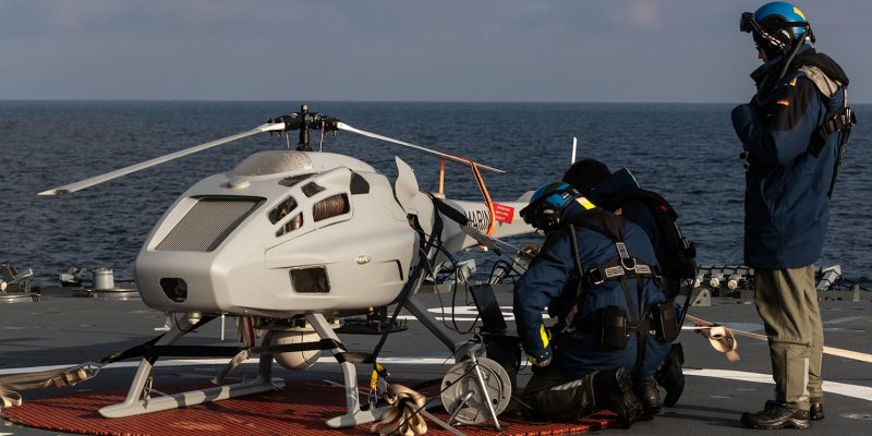 Klarmachen für den Einsatz auf der Korvette Braunschweig