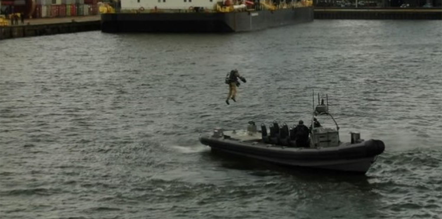 Übungen im Hafenbecken