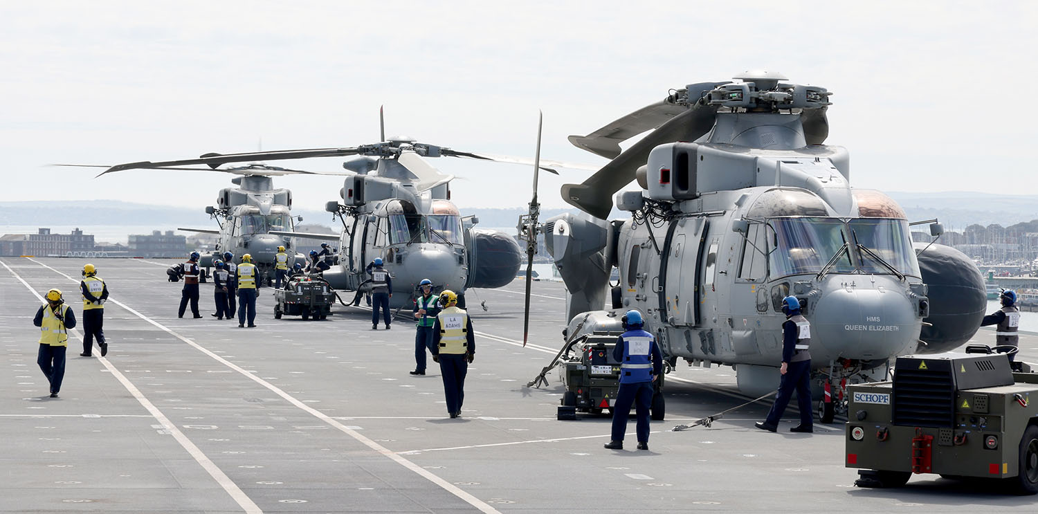 Neben den drei Crowsnest-Modellen werden auch vier ASW-Merlins an Bord sein