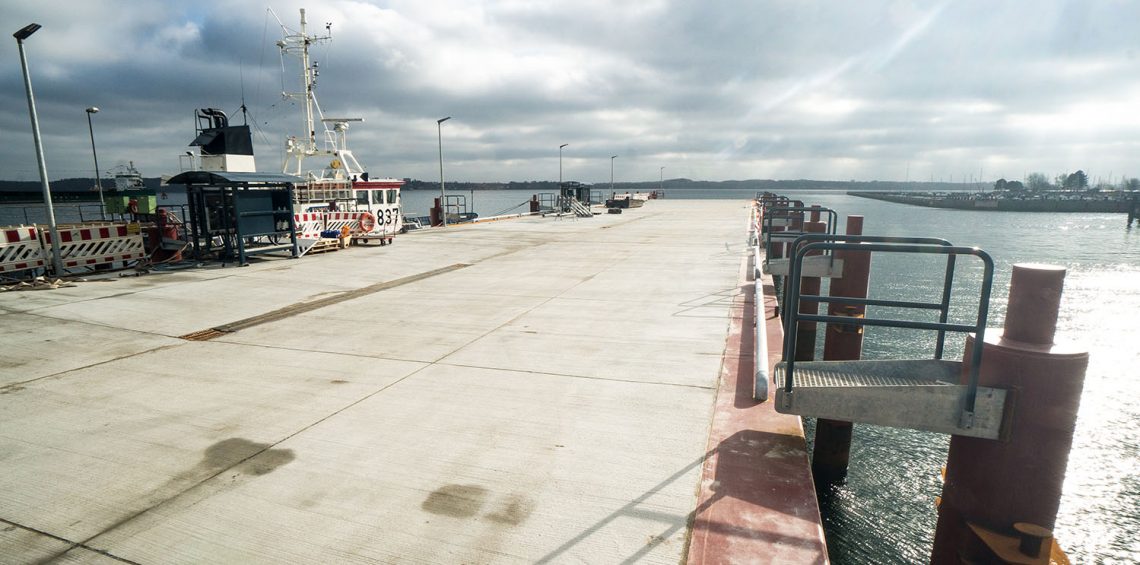 Mit der modernen Hybrid-Pier hat die Werft in die Zukunft investiert