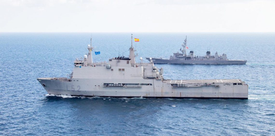 Das amphibische Landungsschiff Castilla bei der Operation Atalanta