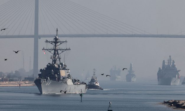 US-Luftverteidigung für UK Carrier Strike Group