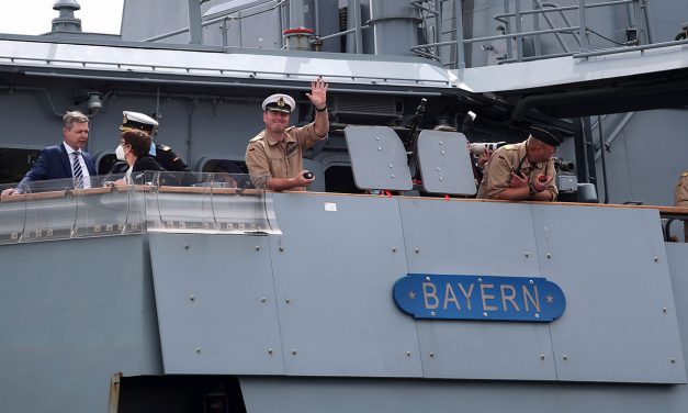 Fregatte Bayern läuft Richtung Indopazifik