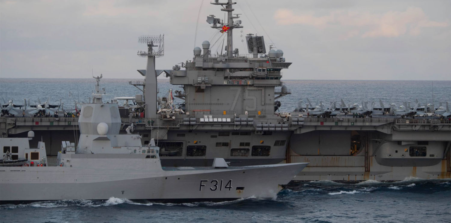 USS Harry S. Truman mit der HNoMS Thor Heyerdal