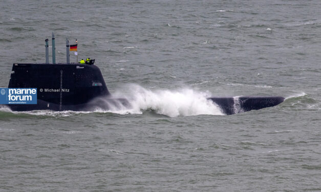 Singapur U-Boot bei winterlichen Tests