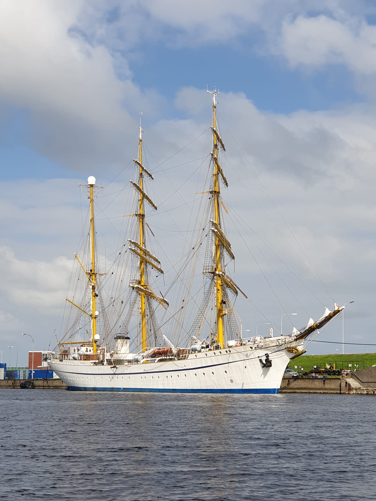 Gorch Fock in Wilhelmshaven's North Harbour at the beginning of SeptemberPhoto: Mergener