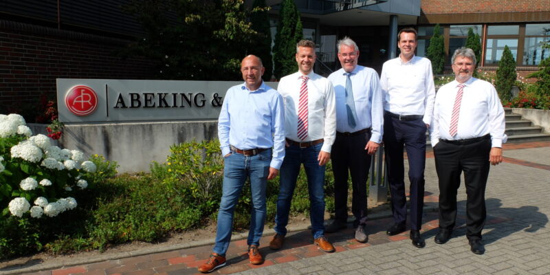 Andreas Sikorski (Services), Christoph Arndt (Spezialschiffbau Ausland), Holger Schlüter (marineforum), Matthias Hellmamm (Vorstand), Carsten-Söhnke Wibel (Spezialschiffbau Inland)