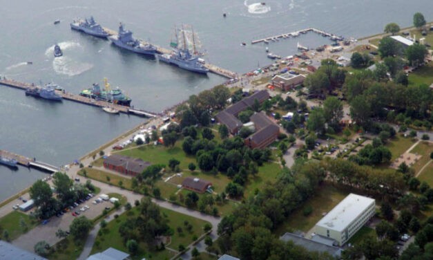 Marine zum Anfassen - Ausstellung in Rostock