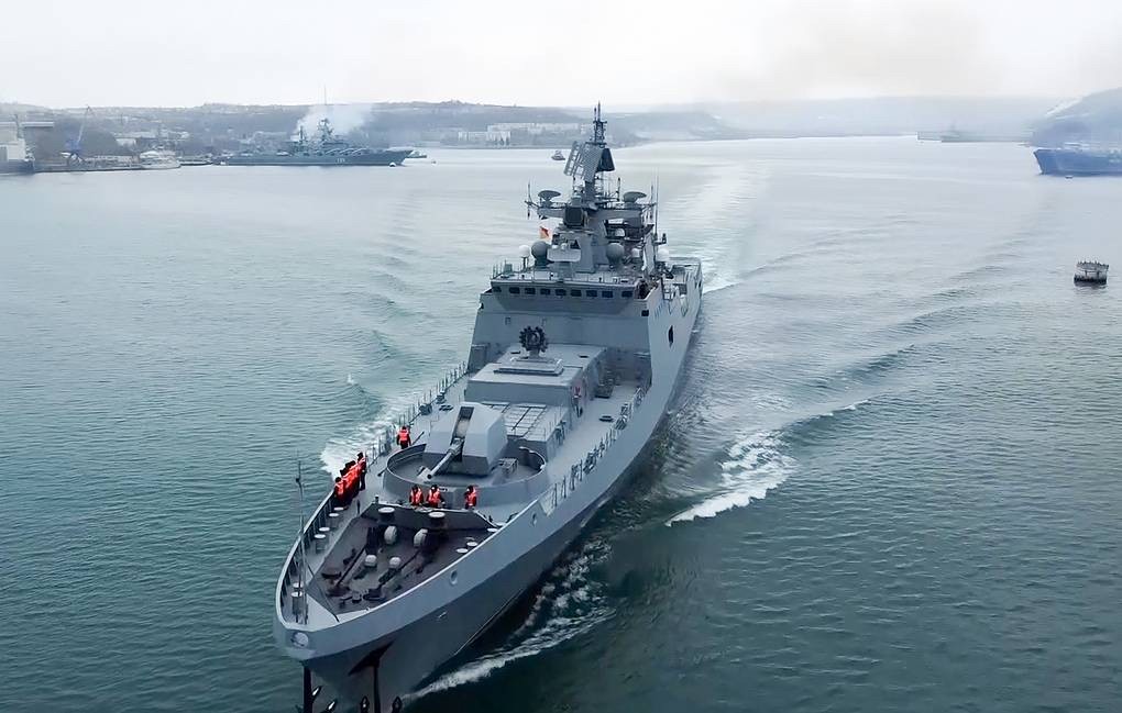 grigorovich-class_adm-essen-leaving-sevastopol