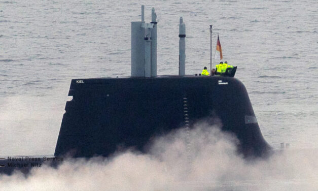 RSS Invincible meldet sich zur Seeerprobung zurück