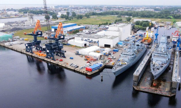 Schiffbau in schwerer See