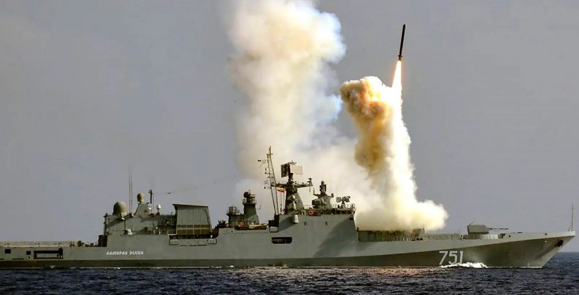 Russische Fregatte "Admiral Essen", Start Marschflugkörper Kalibr. Foto: MoD Rus