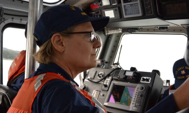 Senat bestätigt neue Kommandeurin der US - Küstenwache