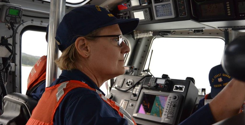 Vizeadmiralin Linda Fagan ist hier zu sehen. Am Mittwoch wurde sie als neue Kommandantin des Dienstes bestätigt. www.militarytimes.com