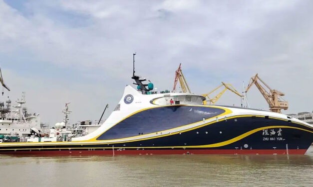 90 Meter Schiff Zhu Hai Yun: Stapellauf eines autonomen Roboter-Trägers in China