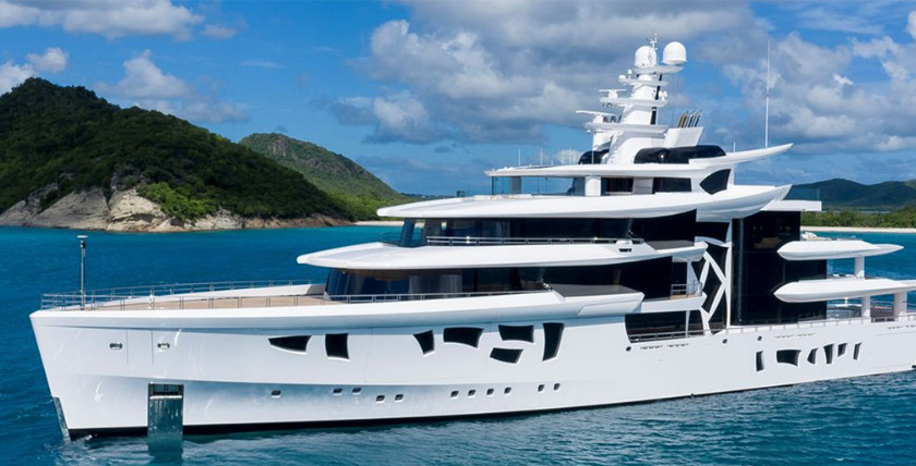 ARTEFACT eine der ersten Superyachten, die unter den strengen Vorschriften der IMO Tier III Emmisionsrichtlinien gebaut wurde. Foto: www.nobiskrug.com