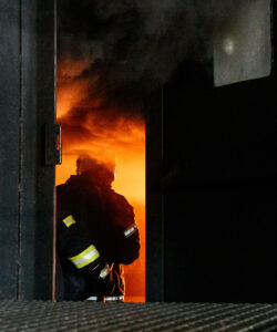 Realistic exercise with smoke, heat and darkness, photo: Bw/Marcel Kröncke