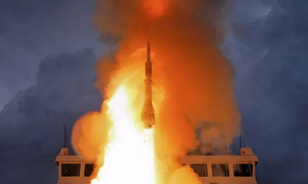 Frankreich: Flugabwehrübungen mit dem Luftziel-Flugkörper Aster