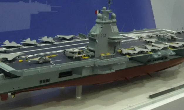 EuroNaval: Frankreich stellt seinen neuen Träger vor