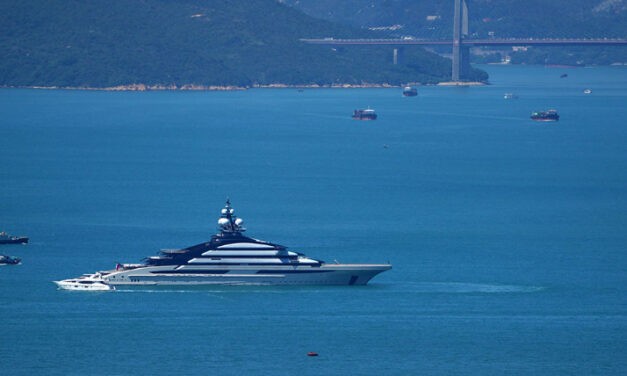 Wird Hongkong zum Fluchthafen für russische Yachten?