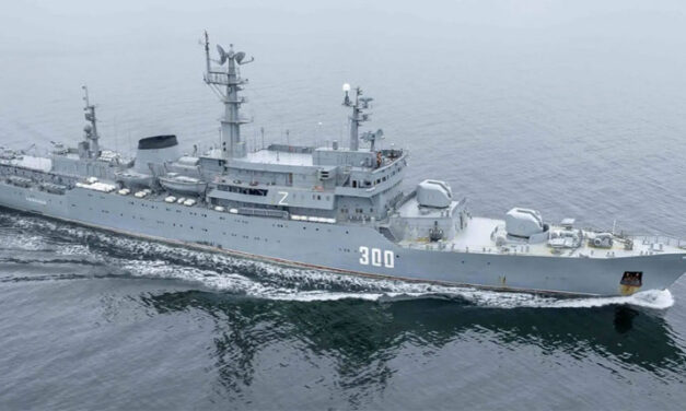 Russisches Schulschiff auf der Nordroute zurück in der Ostsee