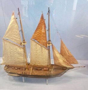 Schiffsmodell des Schoners FRAUENLOB im Küstenmuseum Wilhelmshaven, Foto: von Klewitz