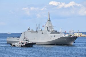 Japanische Fregatte Kumano, Foto: JMSDF