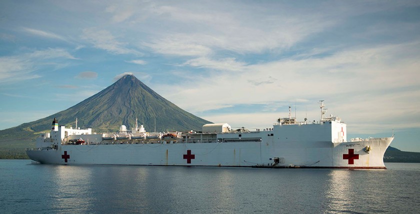 USNS Mercy, Photo: US Navy