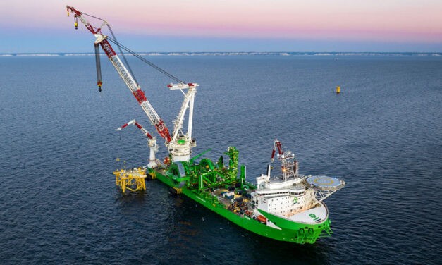 5000-Tonnen-Schwerlastkran hat Bewährung bestanden