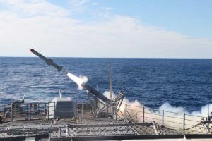 Ein Harpoon-FK startet von der USS MONTEREY, Foto: US Navy