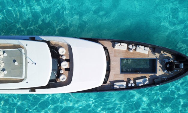 Anheuern auf einer Yacht? SKYS macht es möglich.