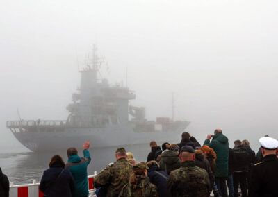 Verschwinden im Nebel, Foto: Bundeswehr/M.Kröncke