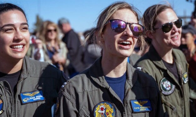 Super Bowl: Ihr da unten - wir hier oben!