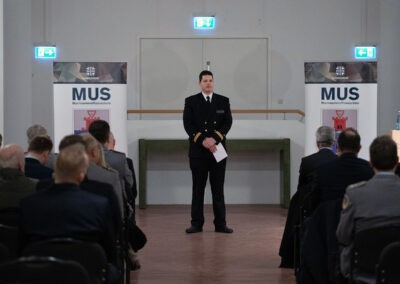 Fotos: Oberfähnrich zur See Thiruchenthooran Thirunavukkarasu.