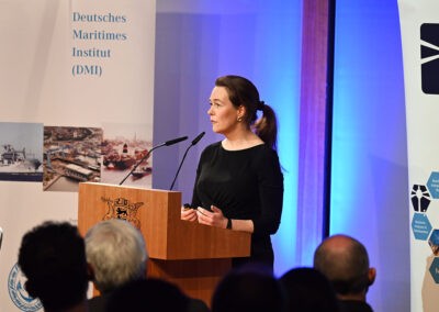 Dr. Sarah Kirchberger