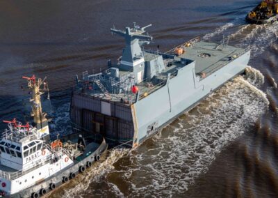 Achterschiffssektion der Korvette K130 "Lübeck" auf der Anreise nach Hamburg im NOK. Foto: Michael Nitz