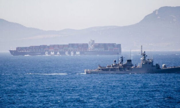 Spaniens Armada verliert einen Flaggenstock