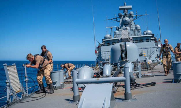 Zwischen Spitzenessen und Flottenmanöver