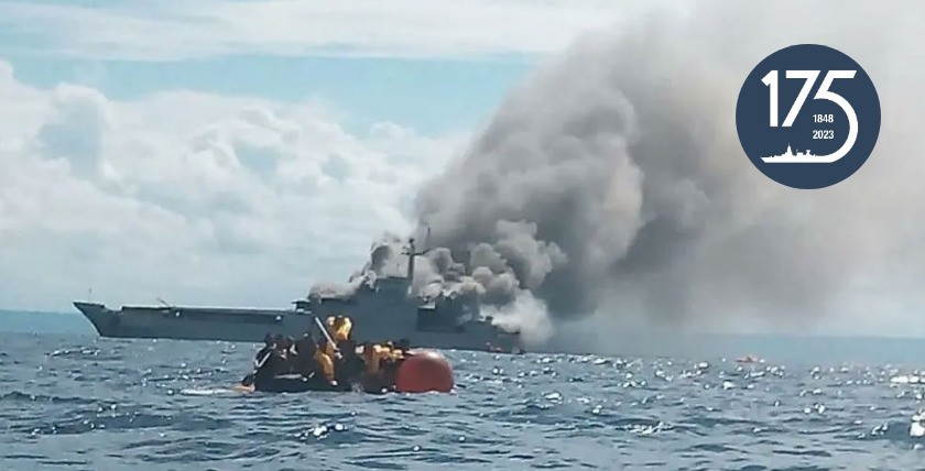"Hadin Bay", ex-NVA "Cottbus", in Seenot südlich Celebes. Foto: Twitter