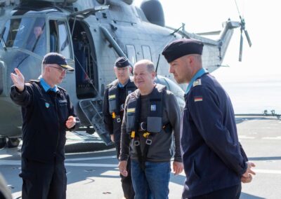 Bundeskanzler an Bord. Foto: Michael Nitz