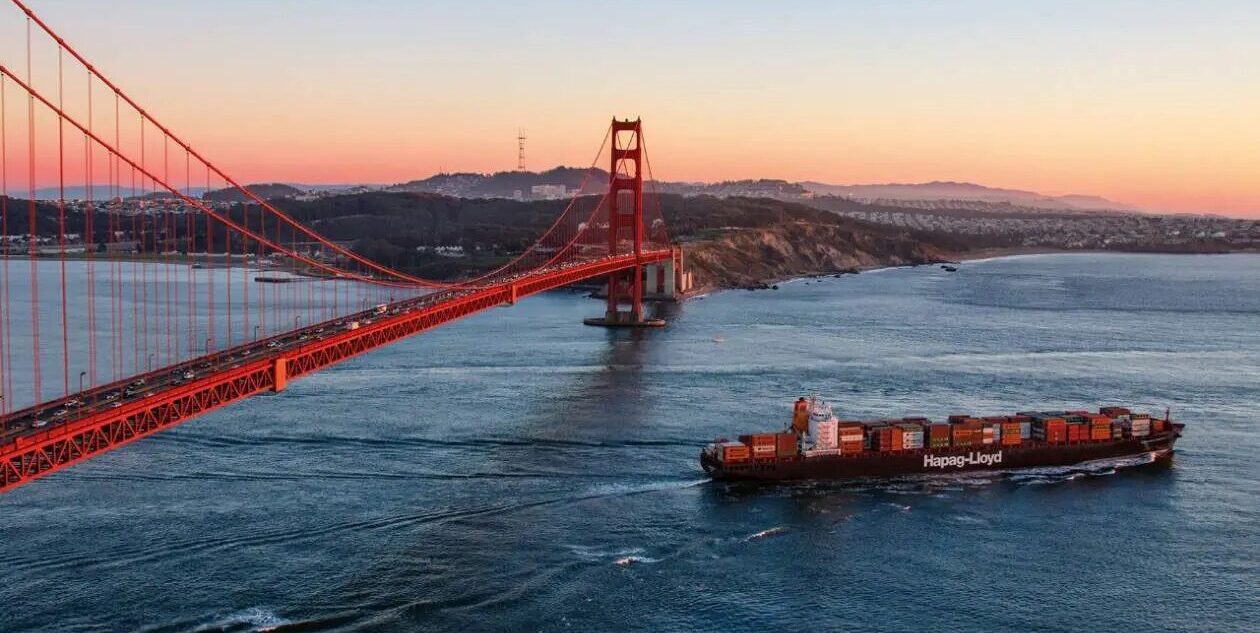 Saubere Schiffe - schöne Welt. Foto: Hapag-Lloyd AG