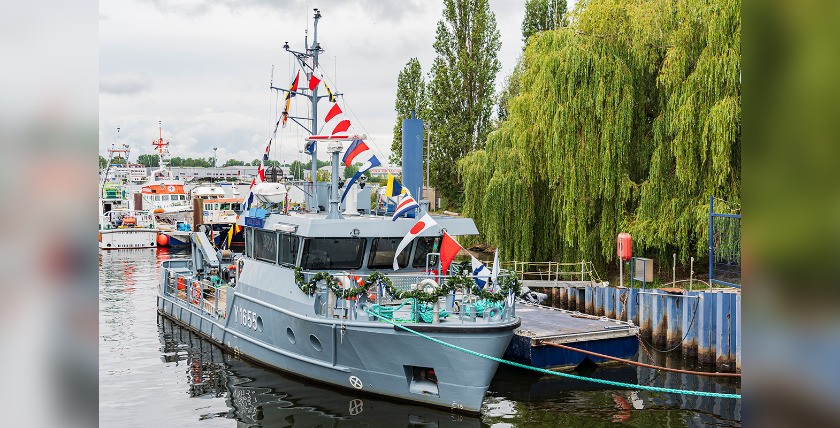 Christening of the STS boat, photo: Daniel Angres