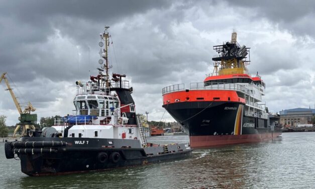 Watch out shipspotters! Shell construction on the Weser
