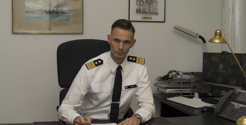 Der scheidende Kommandeur des 1. Korvettengeschwaders, Fregattenkapitän Kenneth Harms, Fotos: Daniel Angres