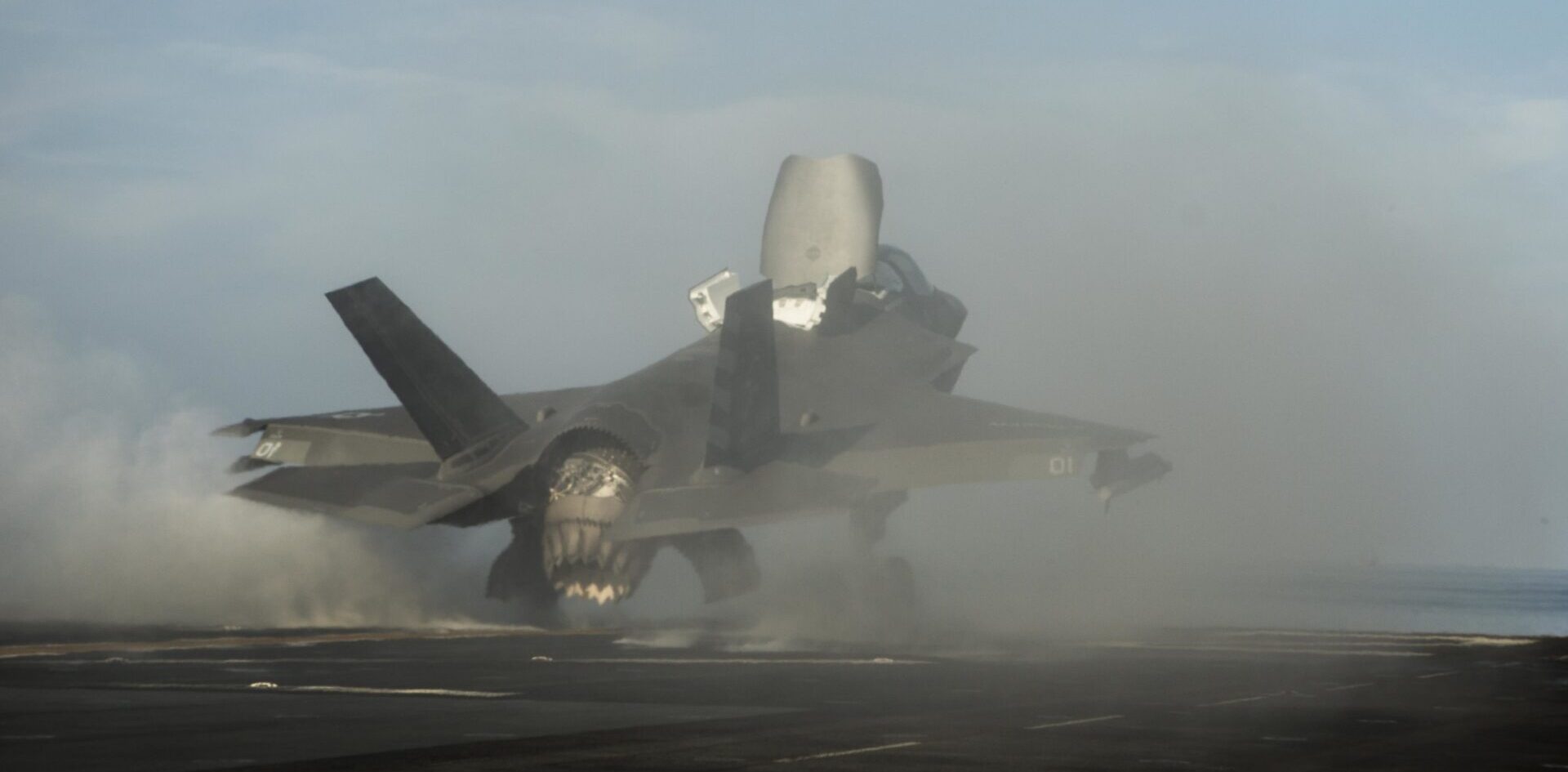 U.S. Marine Corps F-35B Lightning II beim Start von der USS Essex. Foto:     U.S. Marine Corps/A. Van Fredenberg